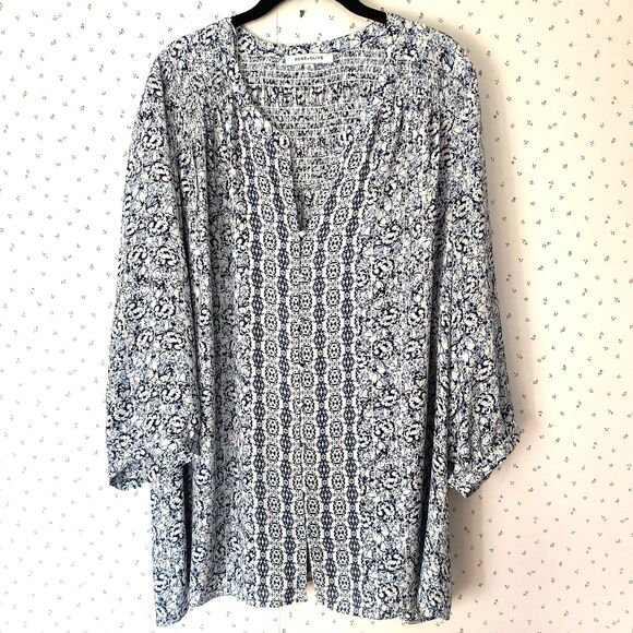 Rose & Olive Top 3X Blue & White Floral Smocking Button-up Cottagecore Office - Picture 1 of 15